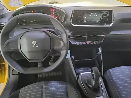 Photo 81 Peugeot 208  PureTech 75 S&S BVM5