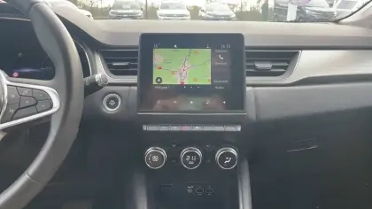 Photo 11 Renault Captur  E-Tech Plug-in 160