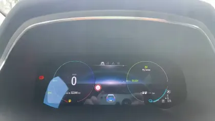 Photo 16 Renault Captur  E-Tech Plug-in 160