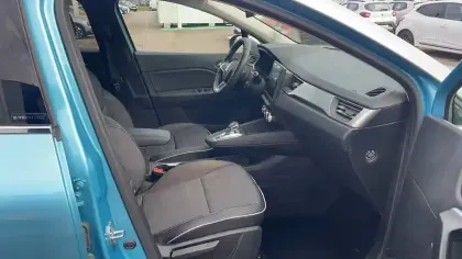 Photo 13 Renault Captur  E-Tech Plug-in 160