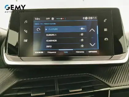 Photo 33 Peugeot 208  BlueHDi 100 S&S BVM6