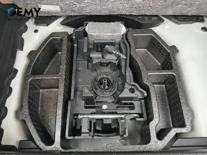 Photo 36 Peugeot 208  BlueHDi 100 S&S BVM6