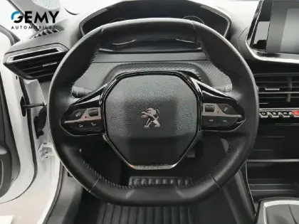 Photo 32 Peugeot 208  BlueHDi 100 S&S BVM6