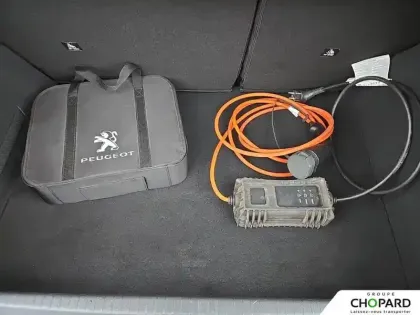 Photo 7 Peugeot 208  Electrique 50 kWh 136ch