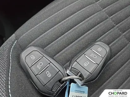 Photo 20 Peugeot 208  Electrique 50 kWh 136ch