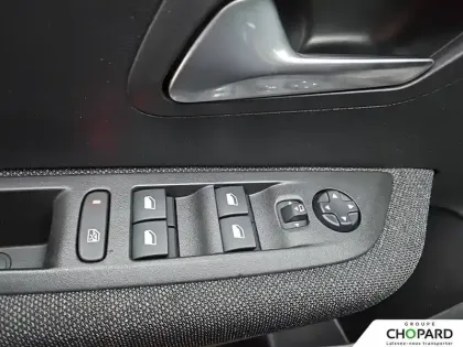 Photo 23 Peugeot 208  Electrique 50 kWh 136ch