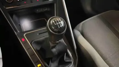 Photo 17 Volkswagen Polo  1.0 TSI 95 S&S BVM5