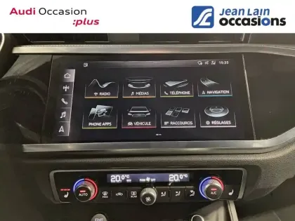 Photo 35 Audi Q3  35 TFSI 150 ch S tronic 7