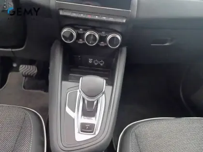 Photo 30 Renault Captur  E-Tech Plug-in 160