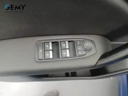 Photo 6 Renault Captur  E-Tech Plug-in 160