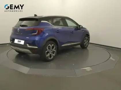 Photo 48 Renault Captur  E-Tech Plug-in 160