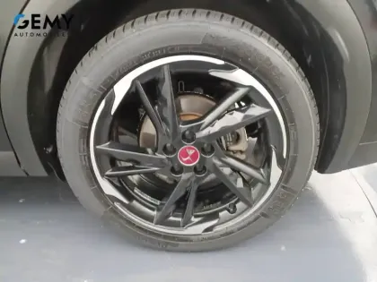 Photo 74 DS DS 7 DS7 Crossback Hybride E-Tense 300 EAT8 4x4