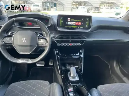 Photo 33 Peugeot 2008  PureTech 130 S&S EAT8