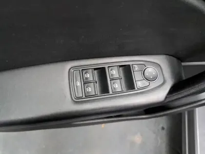 Photo 68 Renault Captur Gén. II (HJB) Ph1 NG Evolution 5