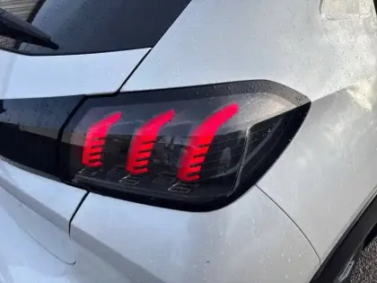 Photo 16 Peugeot 208  Electrique 50 kWh 136ch