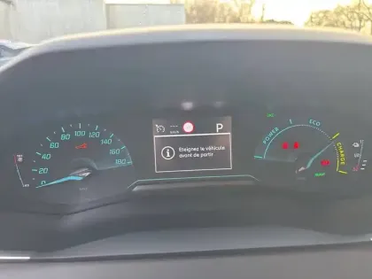Photo 9 Peugeot 208  Electrique 50 kWh 136ch