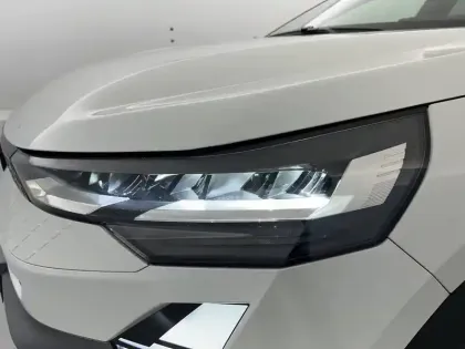 Photo 65 Renault Captur  E-Tech full hybrid 145 ch