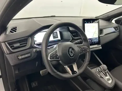 Photo 49 Renault Captur  E-Tech full hybrid 145 ch