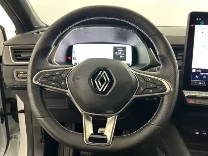 Photo 85 Renault Captur  E-Tech full hybrid 145 ch