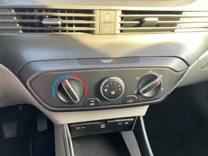 Photo 105 Hyundai I20  1.0 T-GDi 100 Hybrid 48V