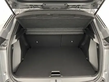 Photo 76 Peugeot 2008  Hybrid 145 e-DCS6