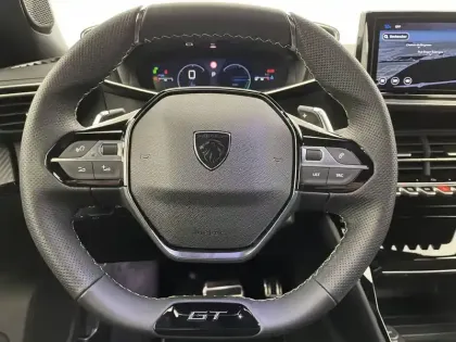 Photo 86 Peugeot 2008  Hybrid 145 e-DCS6