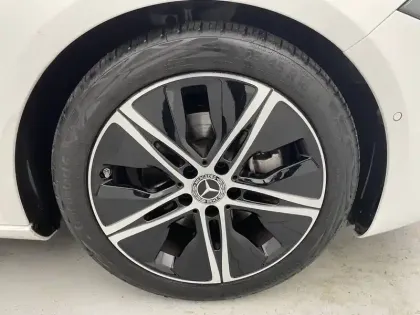 Photo 12 Mercedes Classe A  200 d 8G-DCT