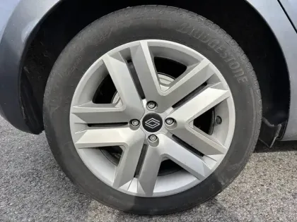 Photo 9 Renault Clio  E-Tech full hybrid 145