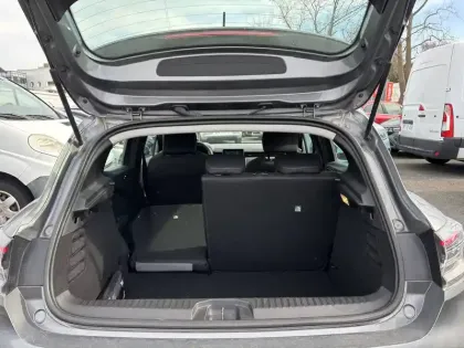 Photo 95 Renault Clio  E-Tech full hybrid 145