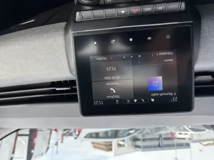 Photo 107 Renault Clio  E-Tech full hybrid 145
