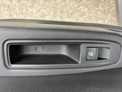 Photo 60 Renault Clio Gén. V (BJA) Ph2 Evolution 5