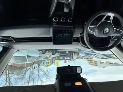 Photo 16 Renault Clio  E-Tech full hybrid 145