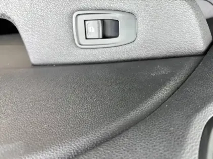 Photo 13 Renault Clio  E-Tech full hybrid 145