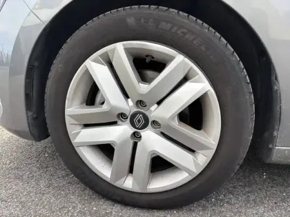 Photo 47 Renault Clio Gén. V (BJA) Ph2 Evolution 5