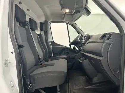 Photo 22 Renault Master  FGN TRAC F3500 L3H3 BLUE DCI 135