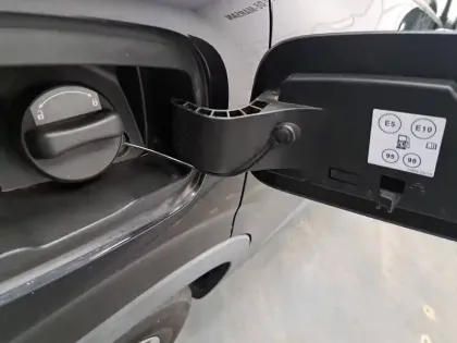 Photo 20 Renault Arkana  E-Tech hybride 145 - 22