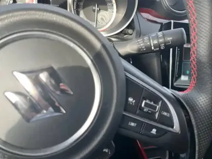 Photo 25 Suzuki Swift  Sport 1.4 Boosterjet Hybrid