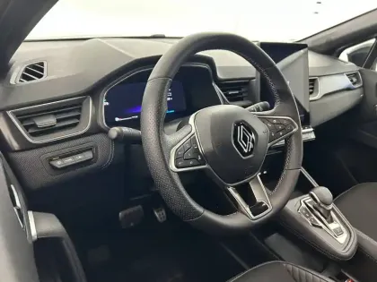 Photo 80 Renault Captur  E-Tech full hybrid 145 ch