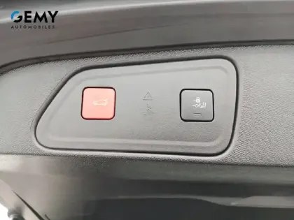 Photo 22 Peugeot 3008  PureTech 130ch S&S EAT8