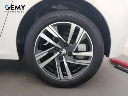 Photo 52 Peugeot 208  PureTech 75 S&S BVM5