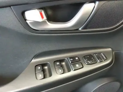 Photo 75 Hyundai Kona  Electrique 39 kWh - 136 ch
