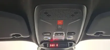 Photo 106 Peugeot 2008  100 S&S BVM6