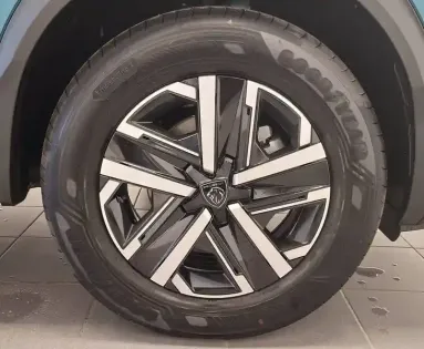 Photo 88 Peugeot 2008  100 S&S BVM6