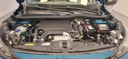 Photo 96 Peugeot 2008  100 S&S BVM6