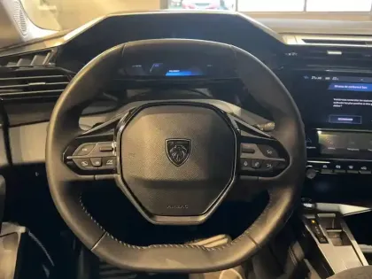 Photo 40 Peugeot 308  PureTech 130ch S&S EAT8