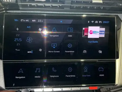 Photo 44 Peugeot 308  PureTech 130ch S&S EAT8