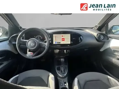 Photo 35 Toyota Aygo  X Hybride 116h