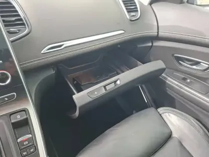 Photo 28 Renault Scenic Grand  Blue dCi 150 EDC