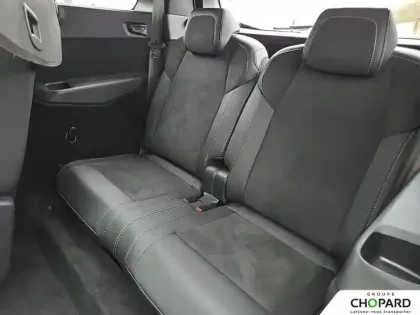 Photo 129 Peugeot 5008  Hybrid 136 e-DCS6