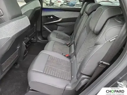 Photo 128 Peugeot 5008  Hybrid 136 e-DCS6